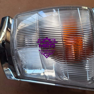 FRONT TURN SIGNAL LAMP