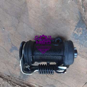REAR WHEEL BRAKE CYLINDER