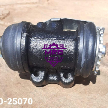 REAR WHEEL BRAKE CYLINDER